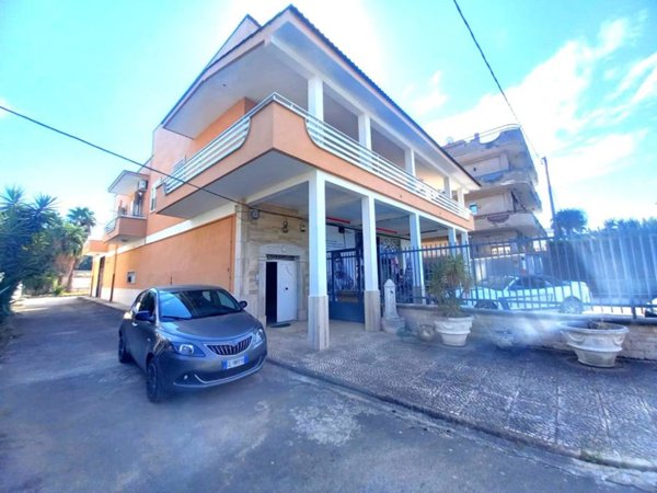 casa indipendente in vendita a Cerignola