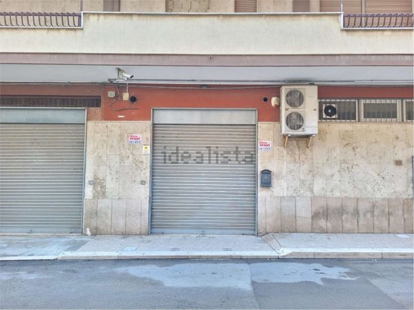 locale commerciale in vendita a Cerignola