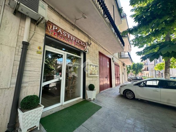 negozio in vendita a Cerignola in zona Centro Città