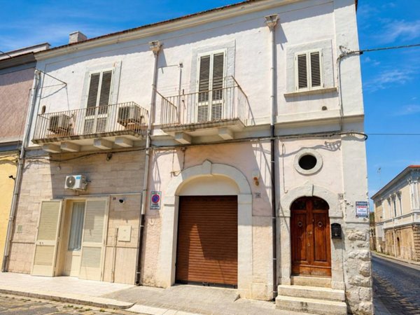 casa indipendente in vendita a Cerignola in zona Centro Città