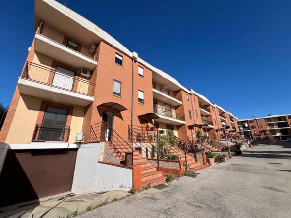 casa indipendente in vendita a Cerignola