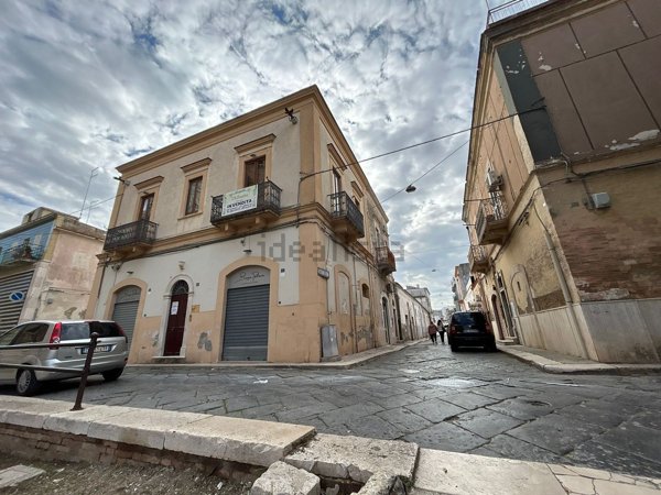 appartamento in vendita a Cerignola in zona Centro Città