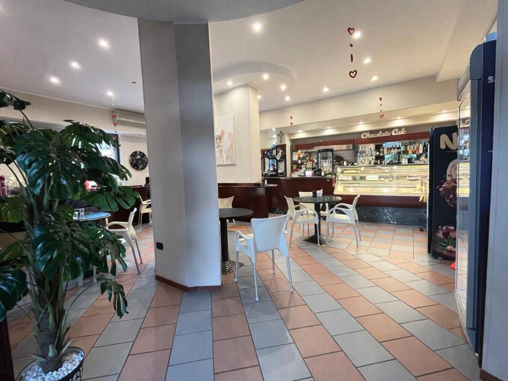 negozio in vendita a Cerignola in zona Centro Città