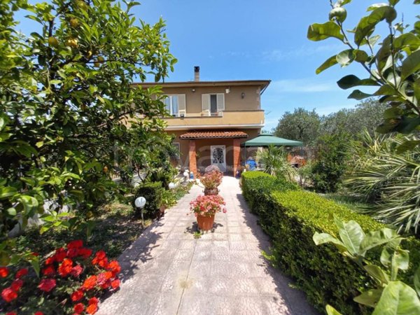 casa indipendente in vendita a Cerignola in zona Moschella