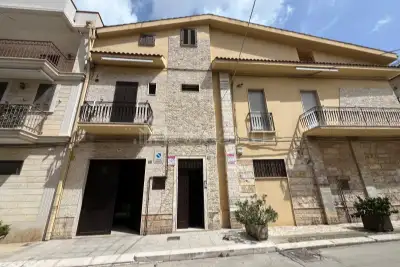 casa indipendente in vendita a Cerignola