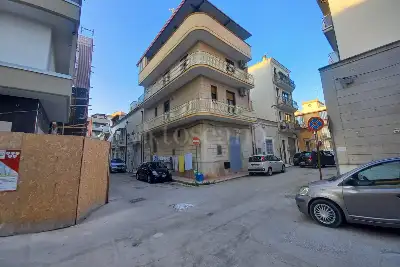 casa indipendente in vendita a Cerignola