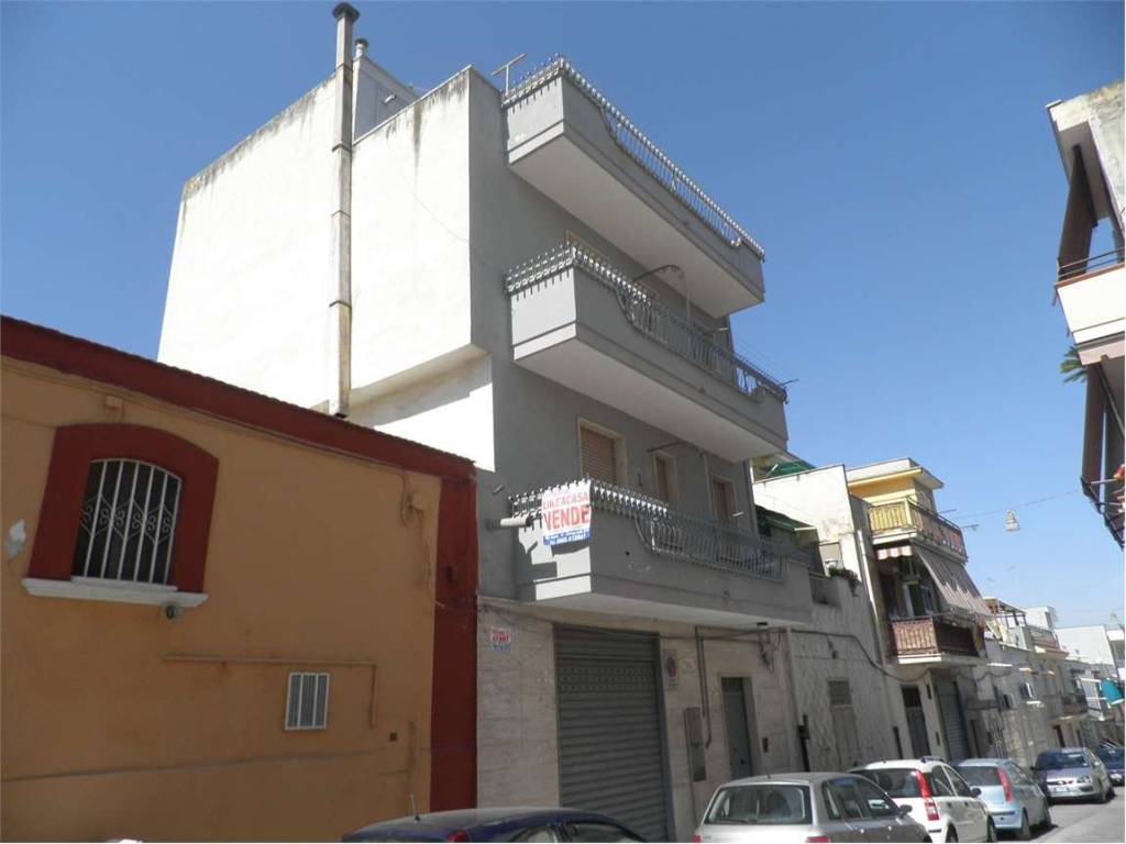 box auto in vendita a Cerignola in zona Centro Città
