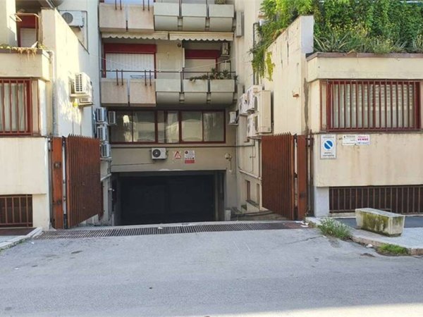 box auto in vendita a Cerignola in zona Centro Città