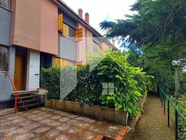 casa indipendente in vendita a Faeto
