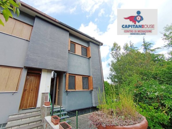casa indipendente in vendita a Faeto