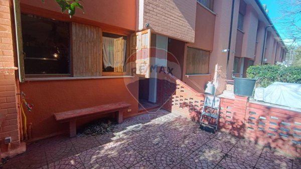 casa indipendente in vendita a Faeto