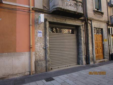 locale commerciale in vendita a Foggia in zona Centro Città