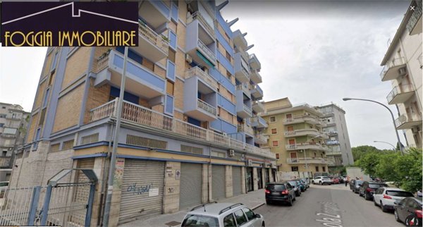 locale commerciale in vendita a Foggia in zona Immacolata / San Pio X