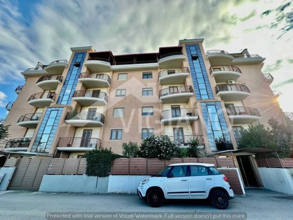 appartamento in vendita a Foggia in zona Candelaro