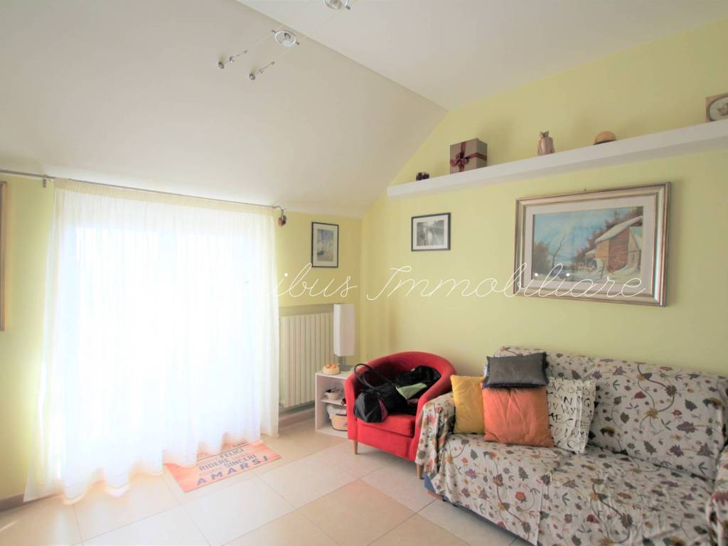 appartamento in vendita a Foggia in zona Candelaro