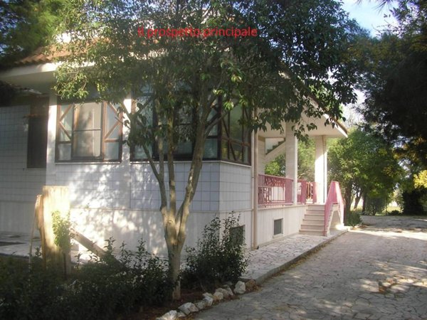 casa indipendente in vendita a Foggia in zona Candelaro