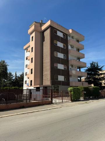appartamento in vendita a Foggia in zona Candelaro
