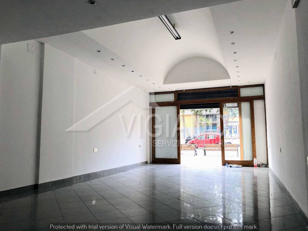 negozio in vendita a Foggia in zona CEP