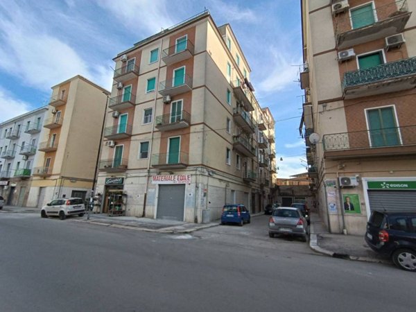appartamento in vendita a Foggia in zona Candelaro