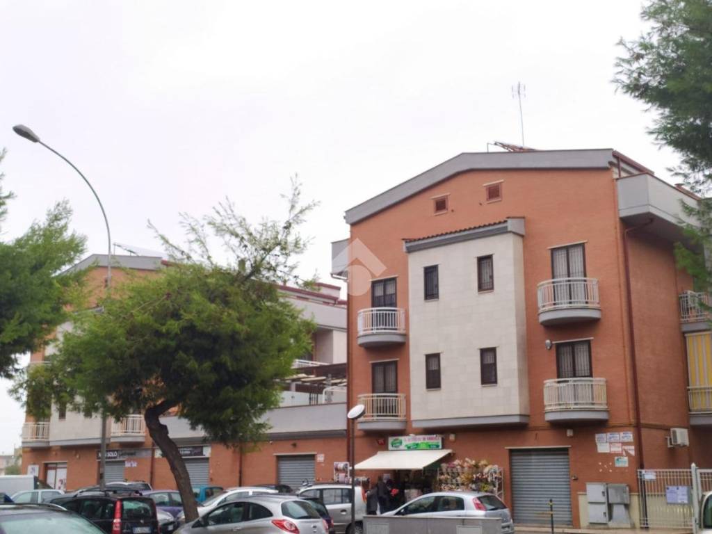 appartamento in vendita a Foggia in zona CEP