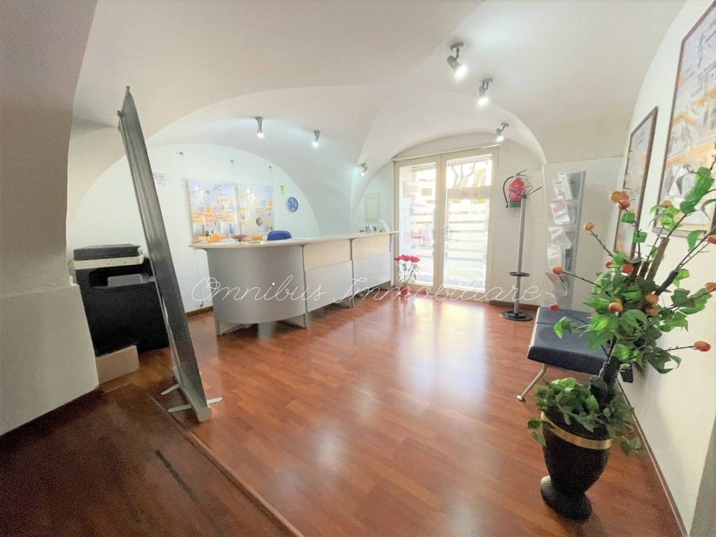 ufficio in vendita a Foggia in zona Centro Città