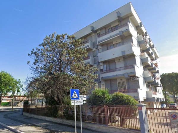 appartamento in vendita a Foggia in zona Candelaro