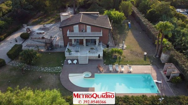 casa indipendente in vendita a Foggia