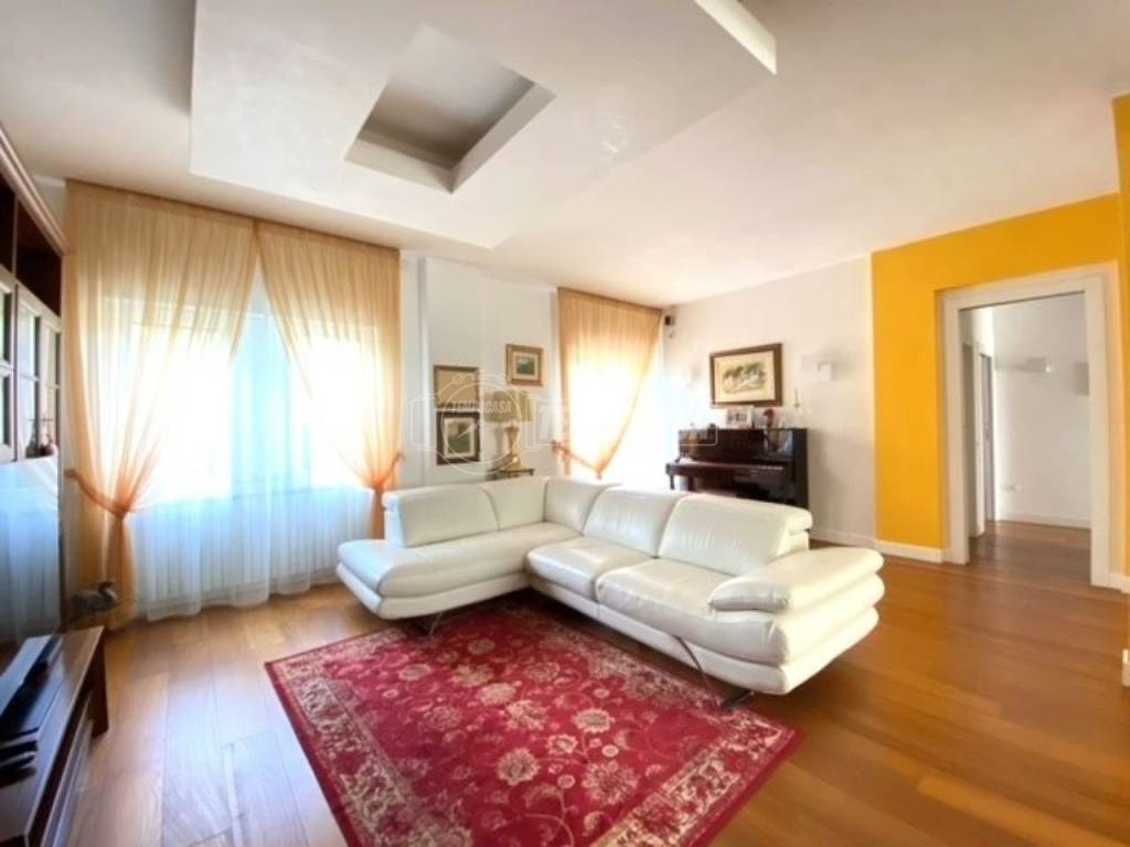 appartamento in vendita a Foggia in zona Immacolata / San Pio X