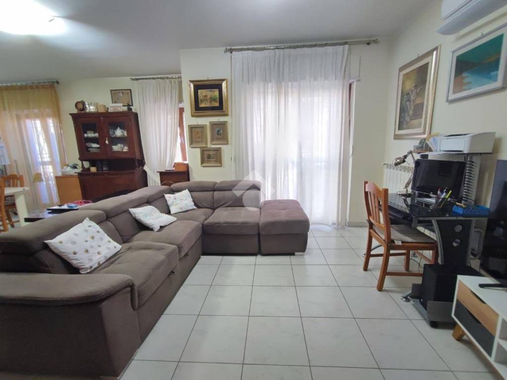 appartamento in vendita a Foggia in zona Immacolata / San Pio X