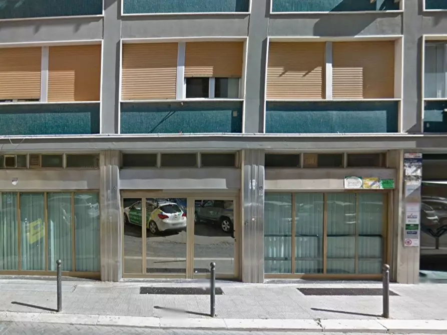 negozio in vendita a Foggia in zona Centro Città