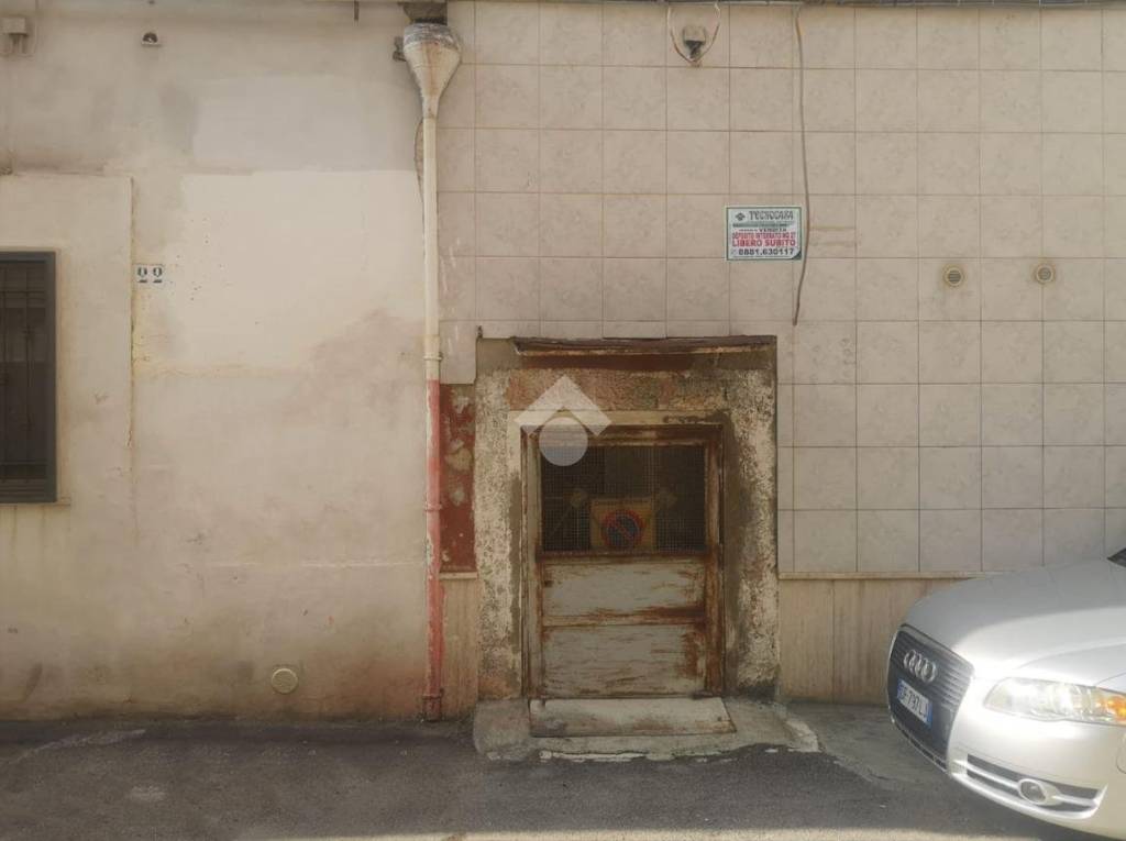 locale commerciale in vendita a Foggia in zona Centro Città