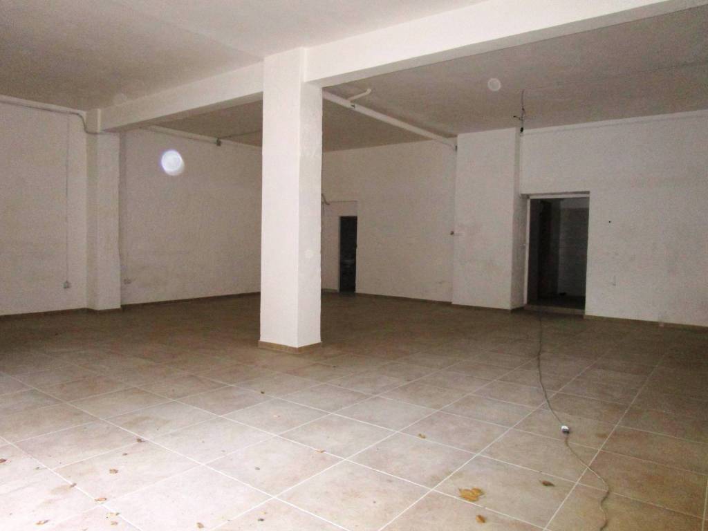 negozio in vendita a Foggia