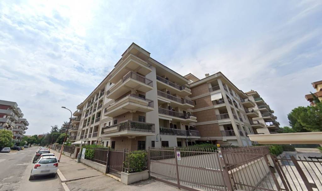 appartamento in vendita a Foggia in zona Macchia Gialla