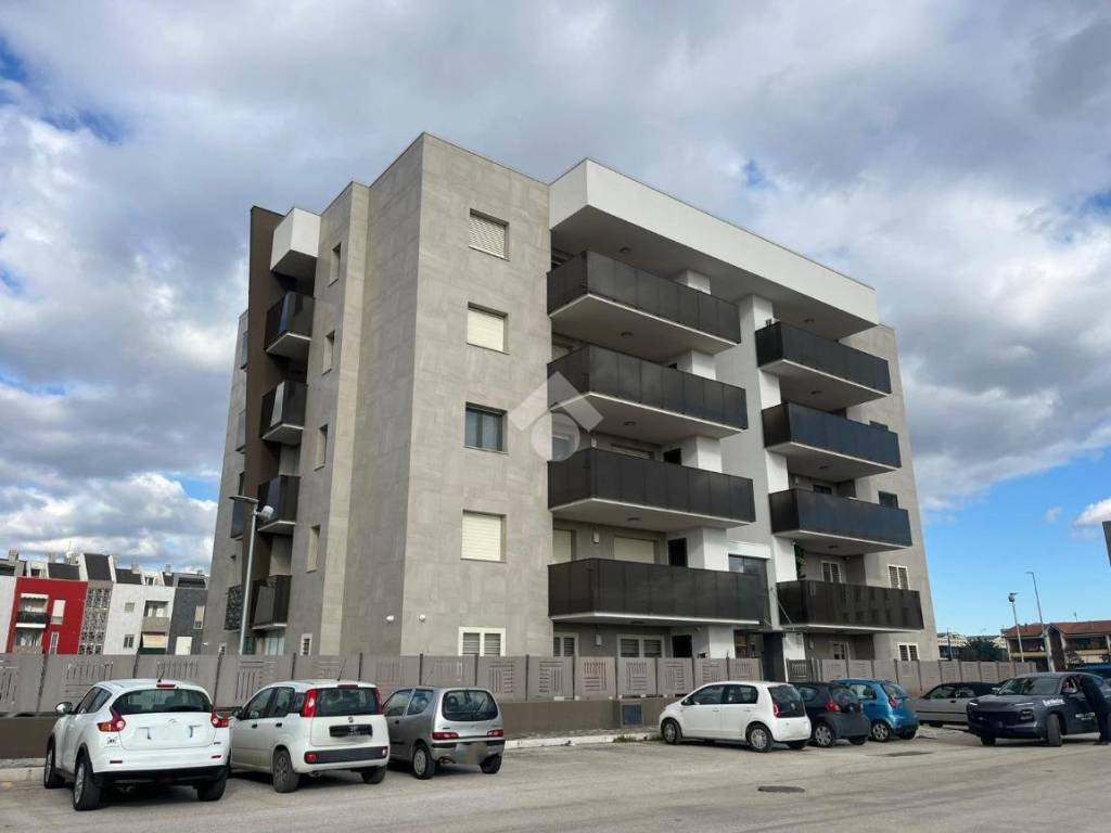 appartamento in vendita a Foggia in zona Macchia Gialla