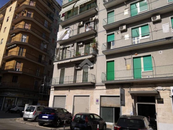 negozio in vendita a Foggia in zona Centro Città