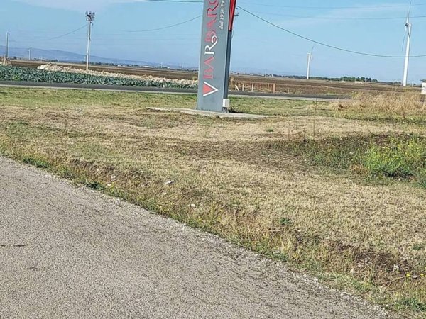 locale commerciale in vendita a Foggia in zona Villaggio Artigiani