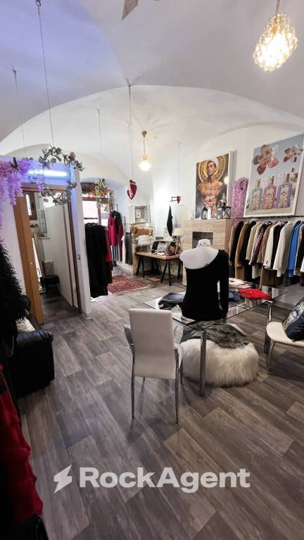 negozio in vendita a Foggia in zona Centro Città