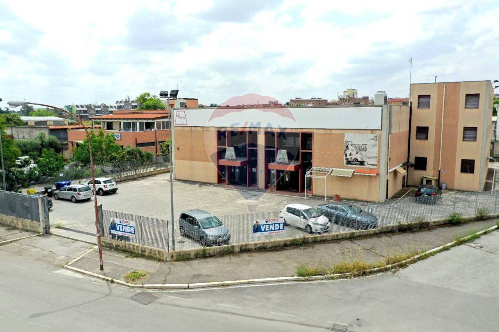 casa semindipendente in vendita a Foggia in zona Villaggio Artigiani
