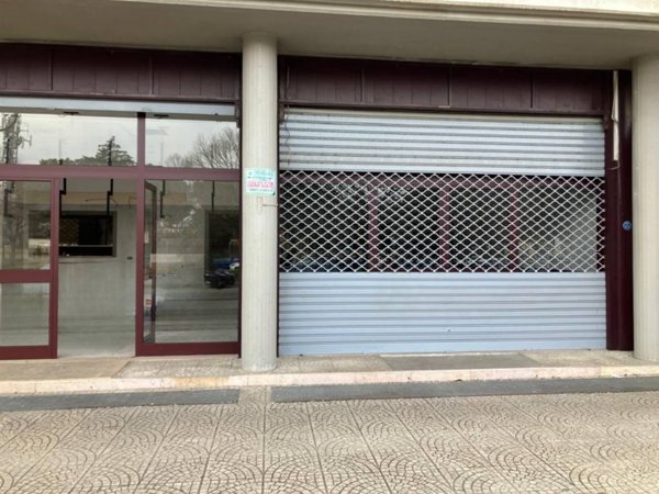 negozio in vendita a Foggia