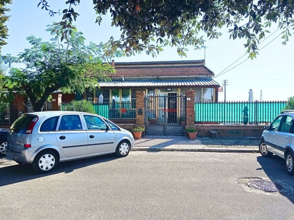 casa indipendente in vendita a Foggia