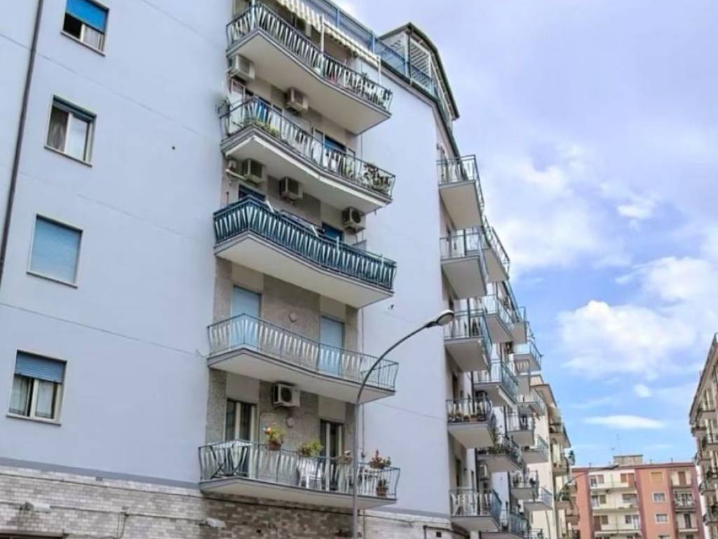 appartamento in vendita a Foggia in zona Immacolata / San Pio X