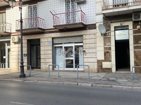 negozio in vendita a Foggia in zona Centro Città