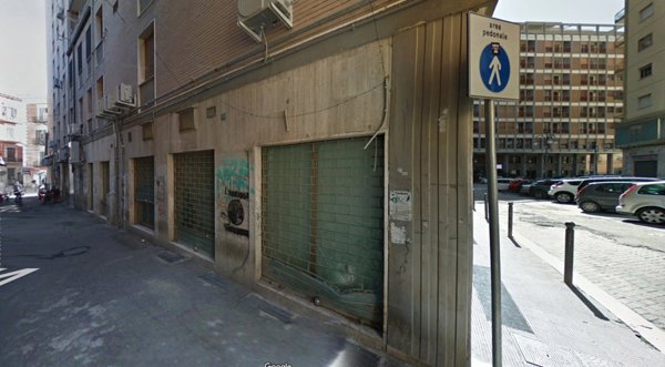 negozio in vendita a Foggia in zona Centro Città