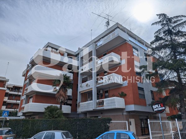 appartamento in vendita a Foggia in zona Macchia Gialla
