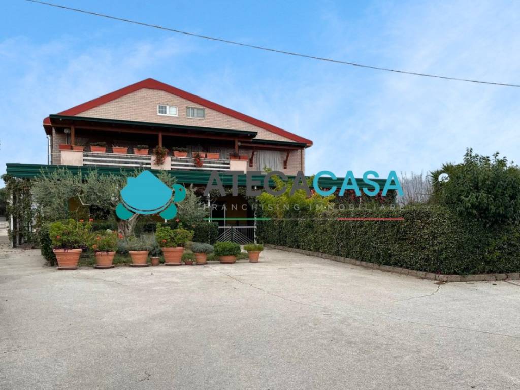 appartamento in vendita a Foggia in zona Arpinova