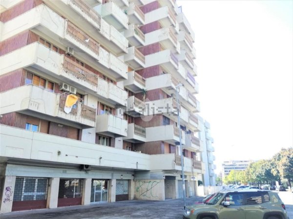 negozio in vendita a Foggia in zona Camporeale