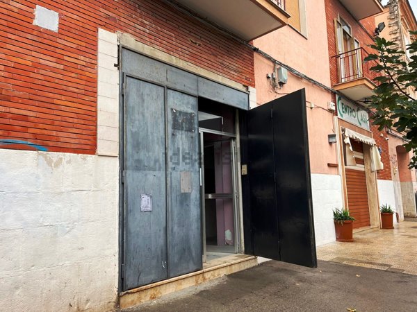 locale commerciale in vendita a Foggia in zona Centro Città