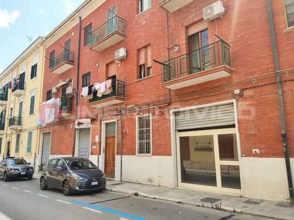 locale commerciale in vendita a Foggia in zona Centro Città