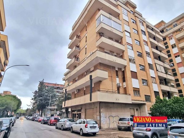 negozio in vendita a Foggia in zona Ordona Sud