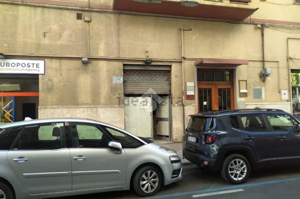 negozio in vendita a Foggia